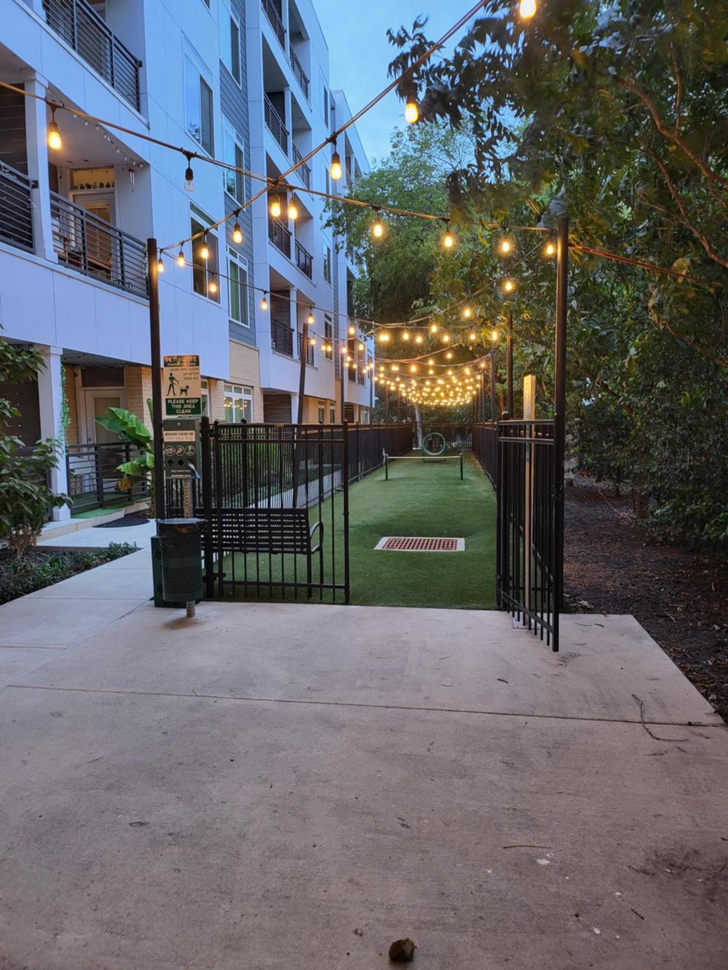 Beautiful Condo On Riverwalk W King Ste Free Parking Pet Friendly Centrally Located On The Riverwalk 圣安东尼奥 外观 照片